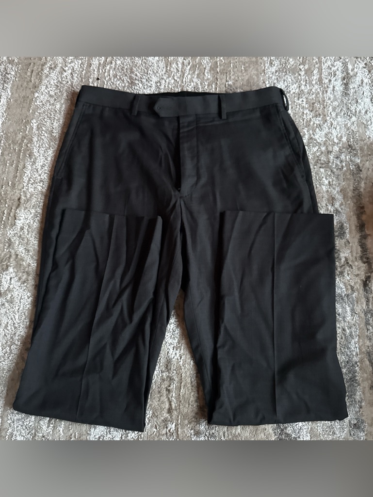 Roundtree & Yorke Black Men's Dress Pants